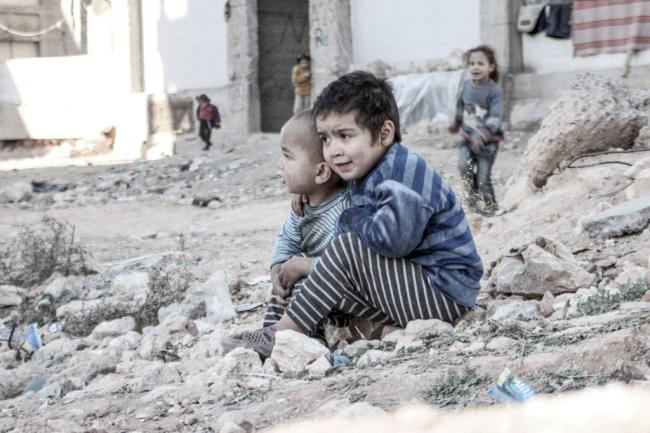 Syria: UN suspends aid after convoy attacked