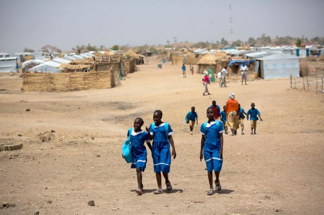 WHS: New fund launched at UN humanitarian summit to address education in crisis zones 