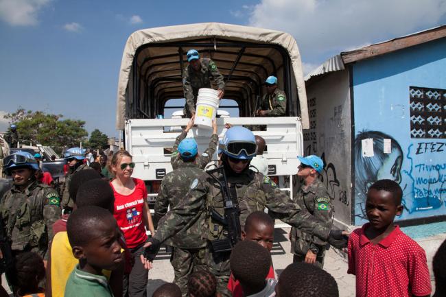  Top UN peacekeeping officials hail success of community violence reduction programmes