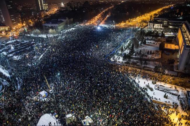Romanians continue to protest against corruption decree, government refuses to budge 