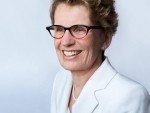 Kathleen Wynne announces over $800 million in new agreements with China