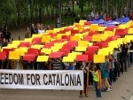Spain-Catalonia crisis: Thousands take to street before independence referendum