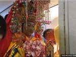 Chinese deities travel in style, fly business class