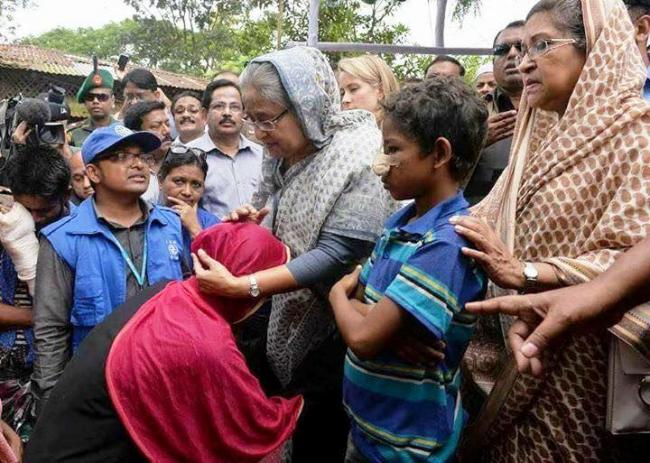 Bangladesh PM Sheikh Hasina meets Rohingya refugees 