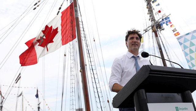 Influx of asylum seekers a litmus test for Canadian government, PM Trudeau insists readiness