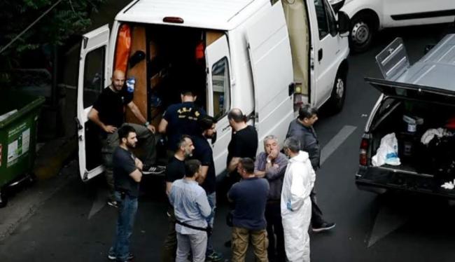 Car blast injures former Greek Prime Minister Lucas Papademos
