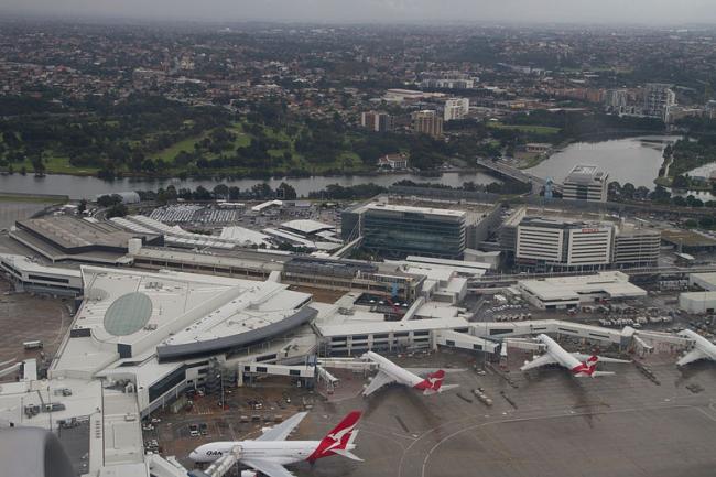 Sydney: Man heading for Syria arrested at airport