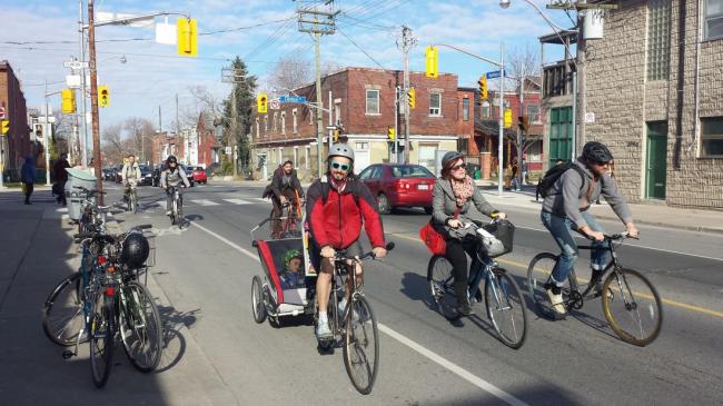  Poll suggest Torontonians want cyclists to be licensed and insured