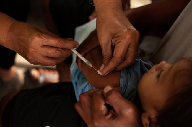 UN agency hails new polio vaccination regimen in South-East Asia that curbs impact on global supply