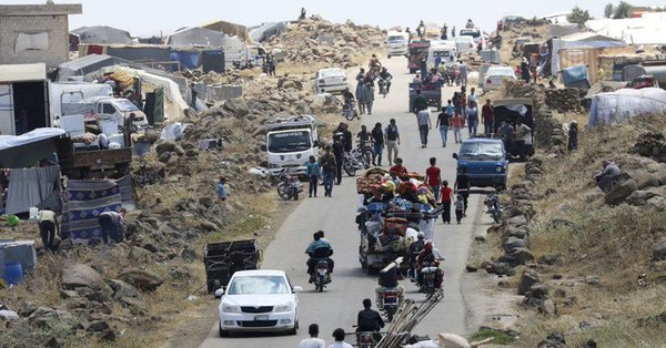 Syria: Civilians caught in crossfire, UN refugee chief urges Jordan to open its border