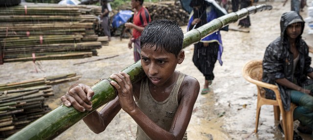 UNICEF warns of â€˜lost generationâ€™ of Rohingya youth, one year after Myanmar exodus