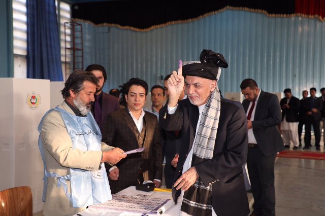 Afghanistan Wolesi Jirga polls: Ashraf Ghani casts his vote