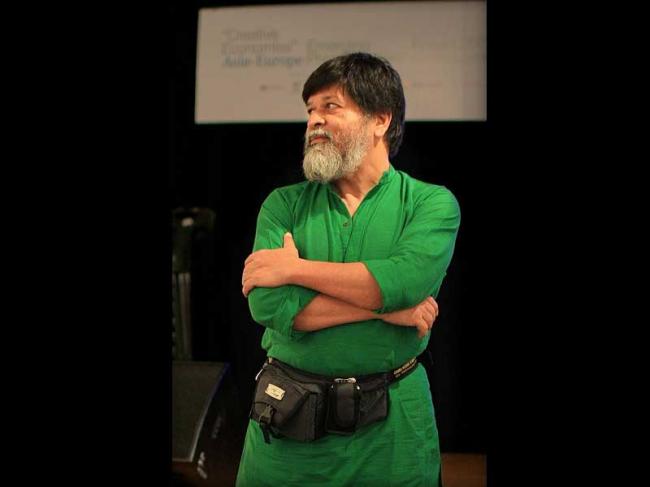 Bangladesh: Detained photographer Shahidul Alam shifted to hospital, Raghu Rai urges Sheikh Hasina for his release