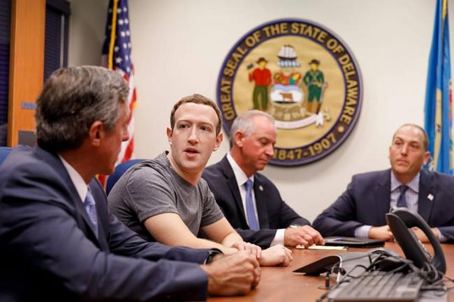 Facebook chief Mark Zuckerberg apologises to US Congress for data breach 