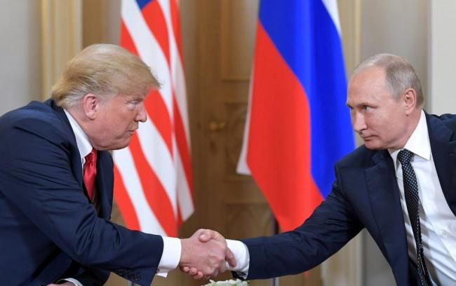 Donald Trump says he made a mistake during Helsinki meet, reverses Russia comment