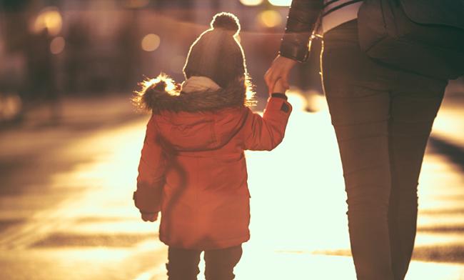 Childrenâ€™s wellbeing not negatively affected by living in single parent households, study shows