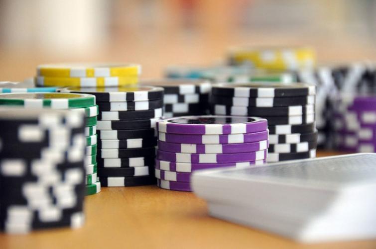 Mongolia bans civil servants from playing in casinos