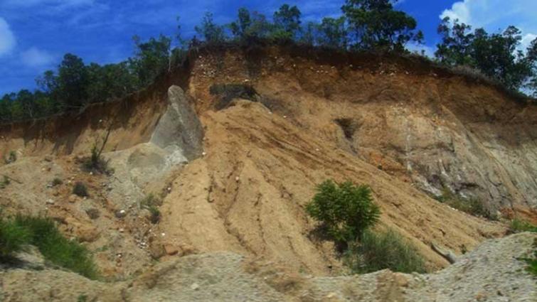 Myanmar landslide: 90 dies at Kachin jade mine