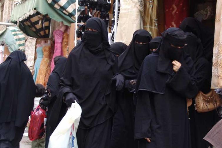 Easter Sunday attacks aftermath: Sri Lankan government bans burqa