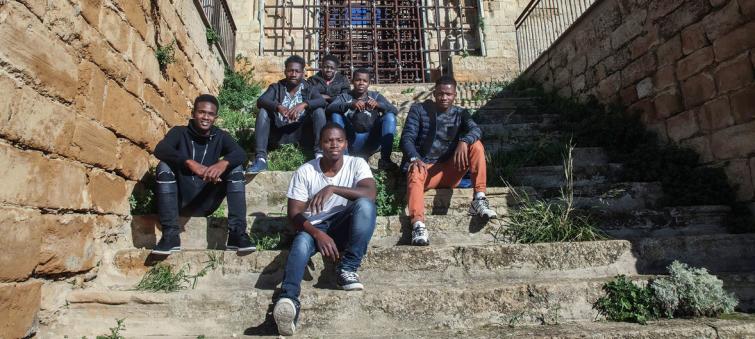60,000 young refugees and migrants who arrived in Italy alone lack support