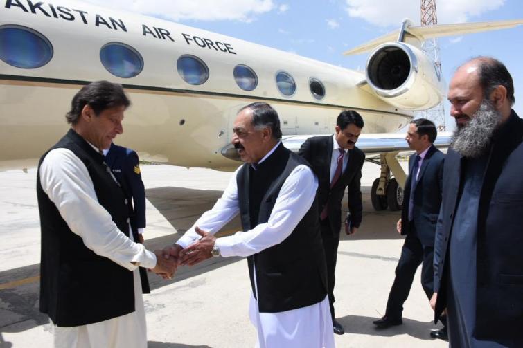Pakistan: Imran Khan reaches Quetta, meets members of Hazara community 