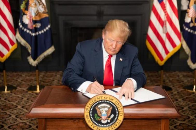 US President Donald Trump declares national emergency to build border wall