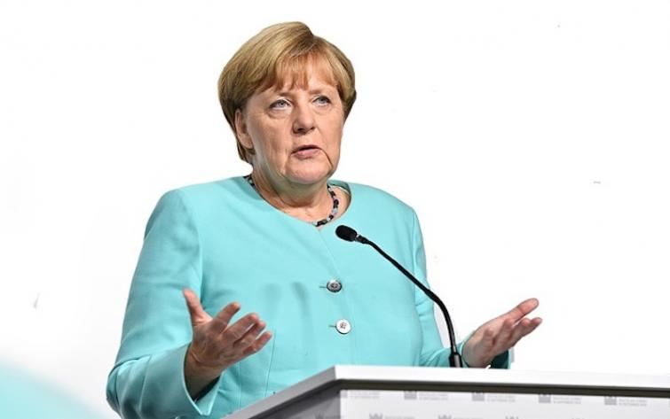 Merkel in favour of Brexit extension to avoid no-deal scenario