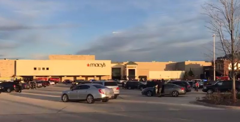 Wisconsin Police say 8 people hurt in mall shooting, suspect still at large
