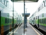 Ontario promotes public transit, launches free Wi-Fi on GO transit