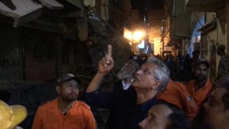 Pakistan: Karachi building collapse leaves 14 deadÂ 