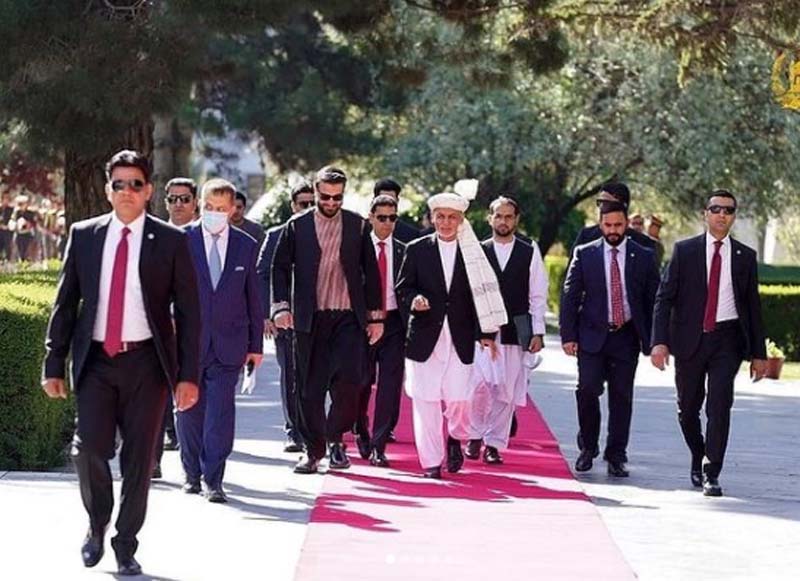Afghanistan: Ashraf Ghani leaves country