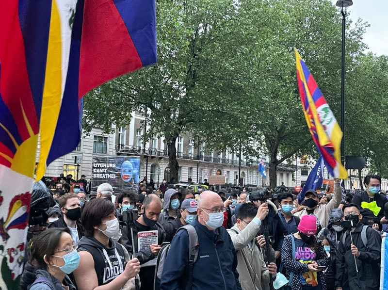 Tiananmen Massacre Anniversary: Activists hold vigil outside Chinese Embassy in London