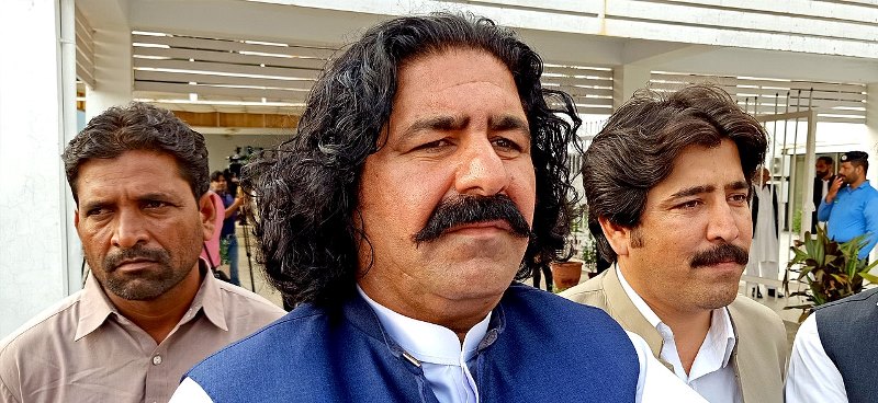Pakistani court directs jail authorities to provide medical treatment to detained Pashtun lawmaker Ali Wazir