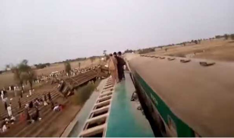 Pakistan: 30 killed, 50 injured as two passenger trains collide in Sindh