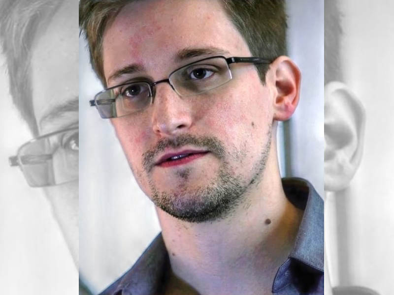 Fugitive Snowden to apply for Russian citizenship soon