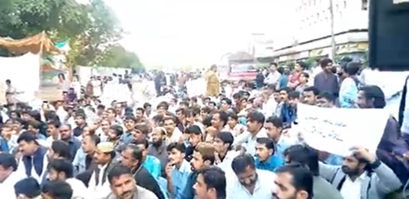 Pakistan: People protest in Thari over murder of domestic help