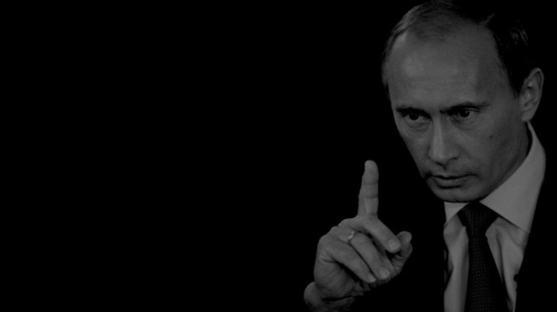 Vladimir Putin disagrees with Emmanuel Macron on Ukraine issue
