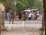 Pakistan: Suicide bomber hit along route of President Arif Alvi’s motorcade in Sibi, 6 killed