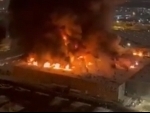 Russia: Fire breaks out at moscow shopping mall, one dies