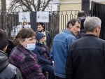 Ukraine: Hundreds more reach safety after fleeing besieged Mariupol