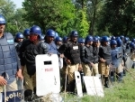 Pakistan: Karachi police manhandle protesting healthcare providers