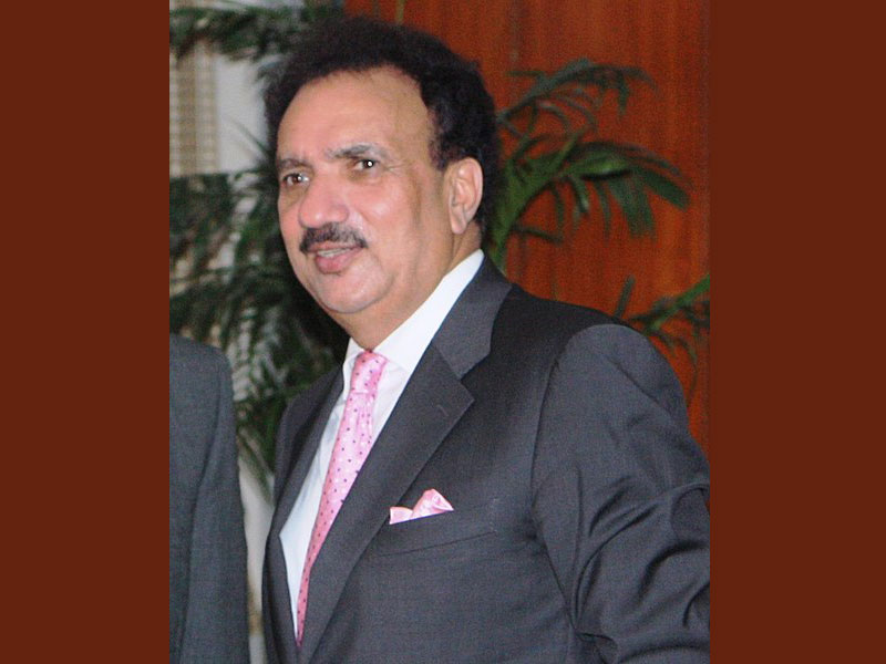 Pakistani leader Rehman Malik shifted to ventilator as COVID-19 complications worsens