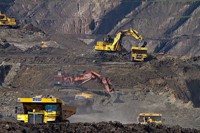 Turkey: 40 people die as explosion rock coal mine
