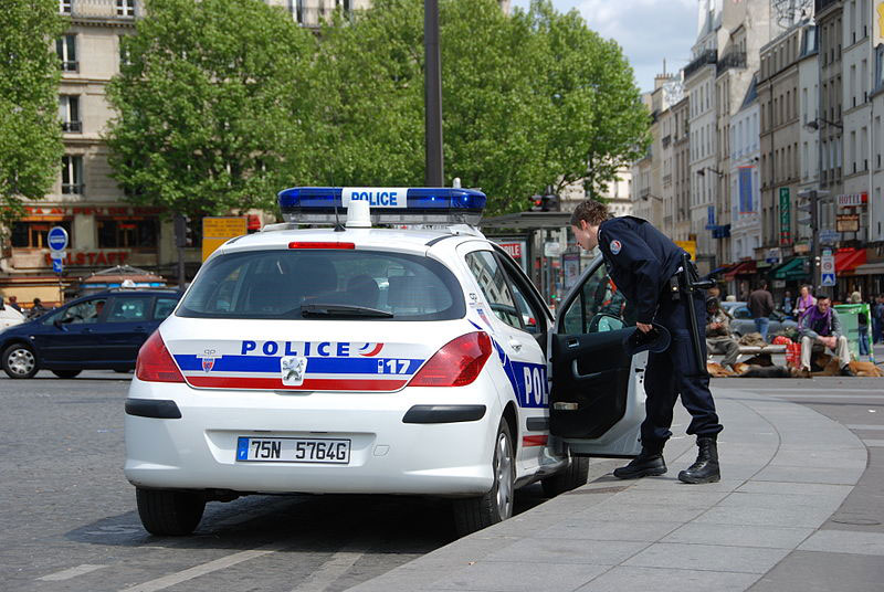 Paris: Ten Pakistani nationals arrested over money-laundering, human trafficking, utilizing pretend paperwork
