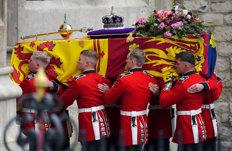 UK: Service begins for Queen Elizabeth II's final farewell