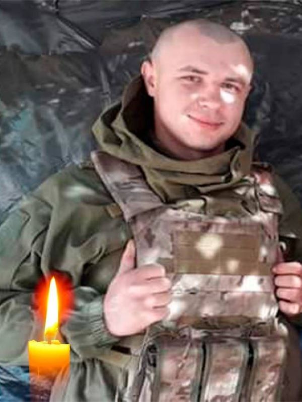 Ukrainian soldier Vitaly Skakun Volodymyrovych blows himself up to stop Russian tanks