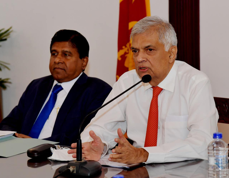 Sri Lanka: Ranil Wickremesinghe wins presidential election