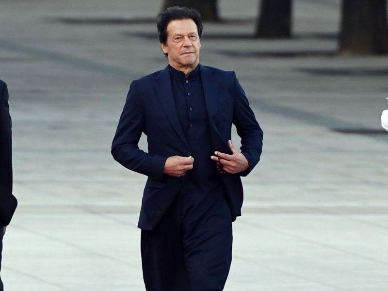 PM Imran Khan to address nation today, fuels speculation over resignation