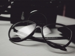 British man orders 60 pairs of reading glasses by mistake