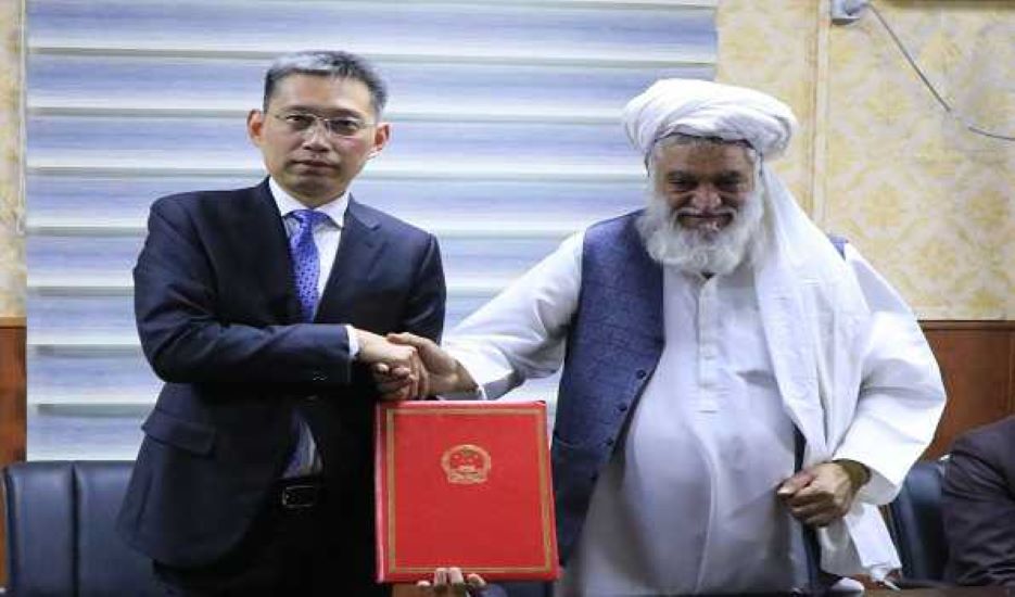China hands over first batch of quake aid to Afghanistan at Kabul event